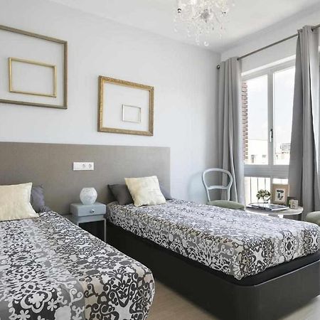 Apartment Leonor Барселона Екстер'єр фото