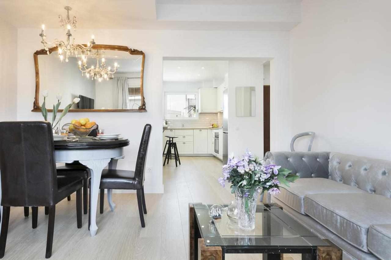 Apartment Leonor Барселона Екстер'єр фото