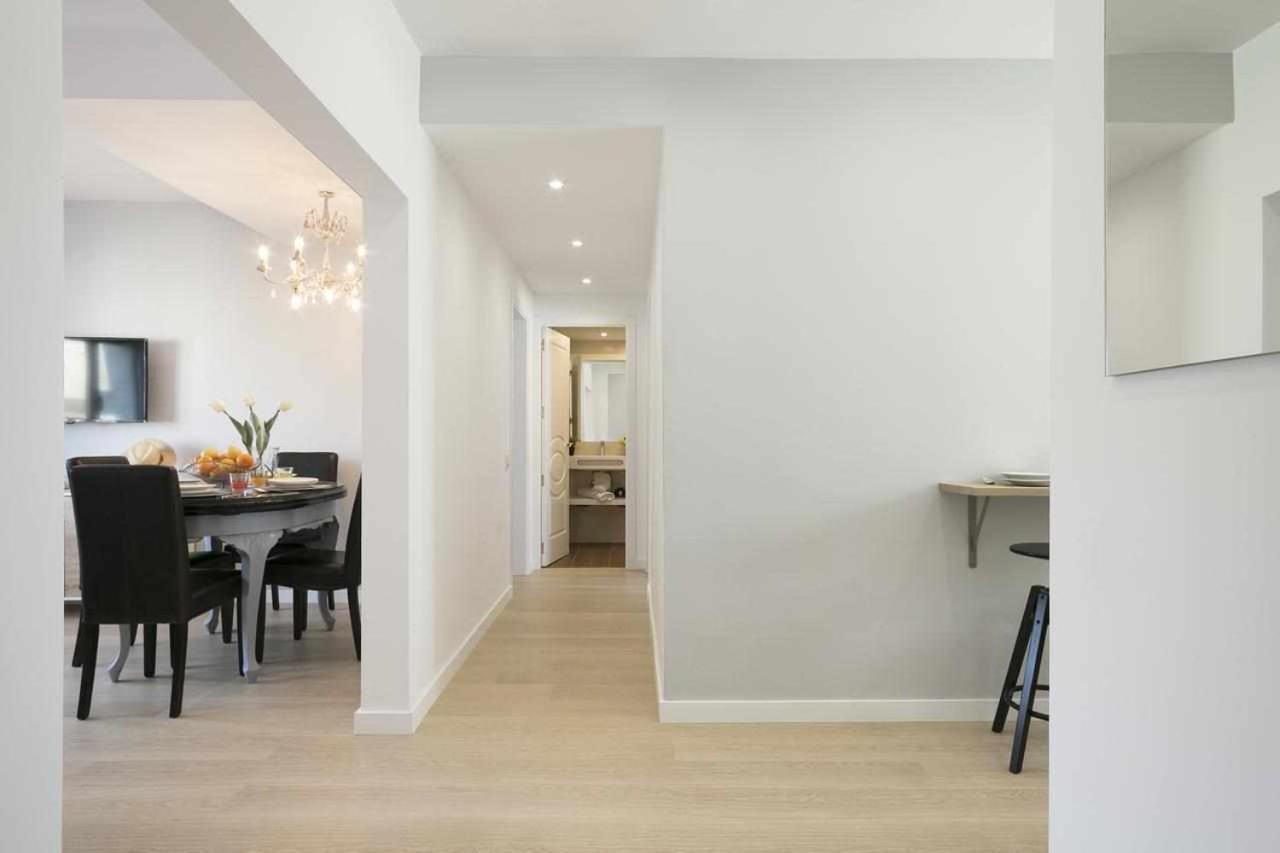 Apartment Leonor Барселона Екстер'єр фото